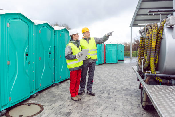 Best Portable Restroom Setup and Delivery  in Menasha, WI