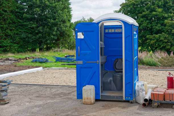 Best Portable Restroom Maintenance and Cleaning  in Menasha, WI